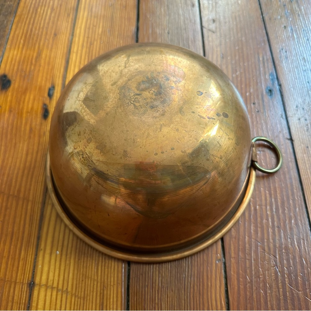 Antique/vintage French copper hanging mixing bowl - Picture 4 of 8